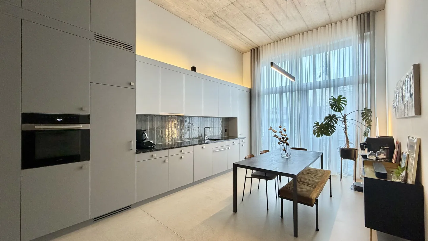 Exclusive 5.5 room luxury apartment in a prime location in Derendingen - Photo 2 of 13