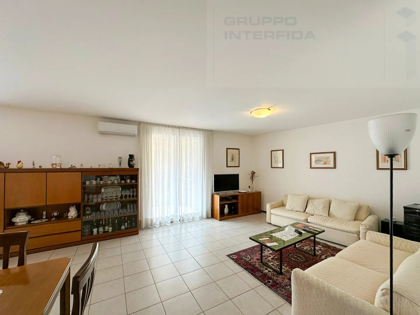 Nouvel appartement de 3,5 pièces dans un emplacement optimal - Photo 2 sur 11