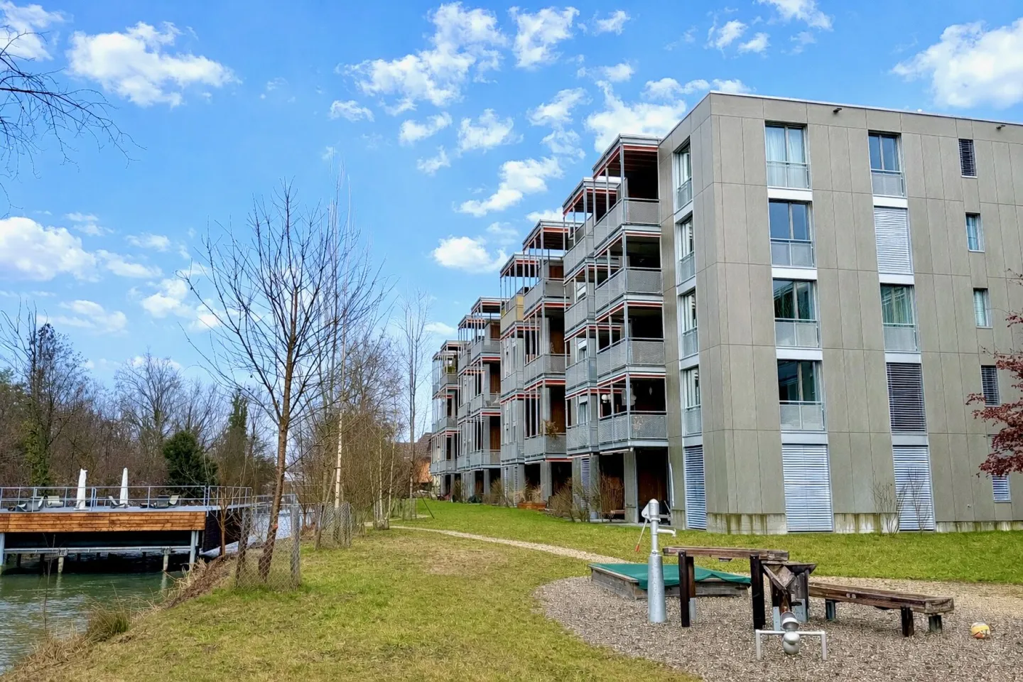 Exclusive 5.5 room luxury apartment in a prime location in Derendingen - Photo 13 of 13