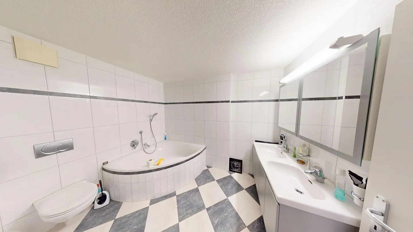 Helle 4-Zimmer-Wohnung in Dietlikon - Foto 3 von 13