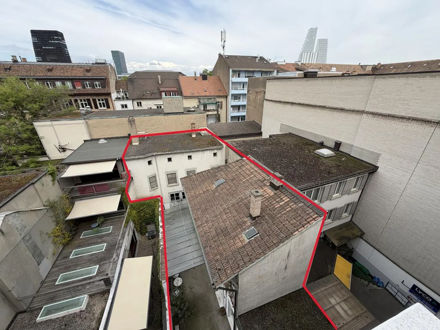 Mehrfamilienhaus mit Werkstatt - Foto 2 von 4