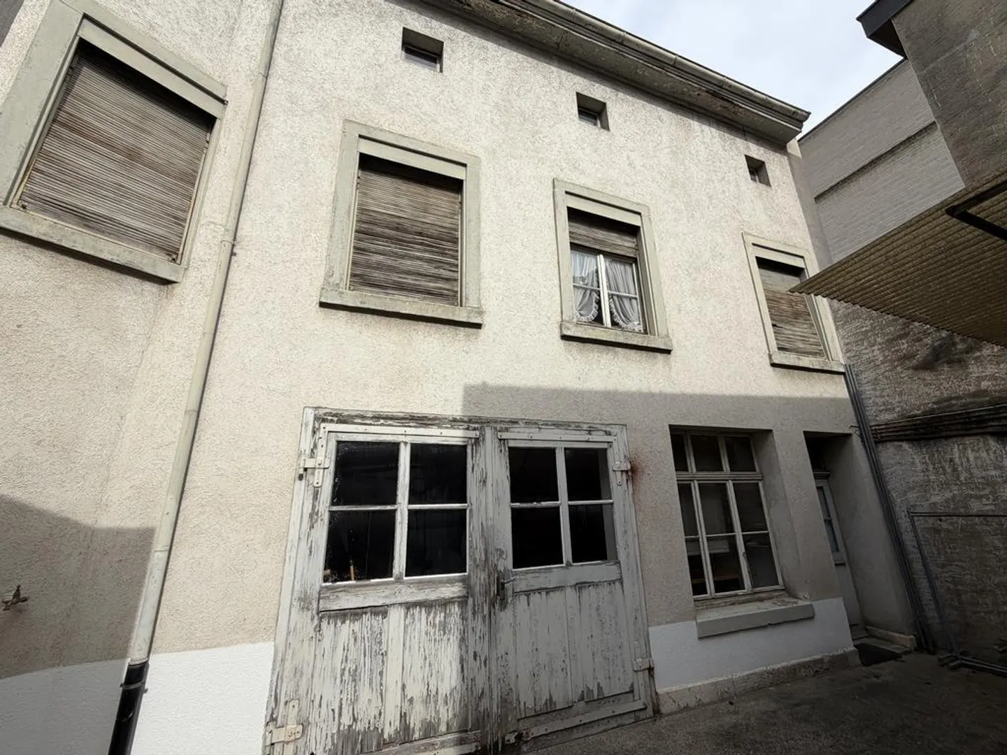 Mehrfamilienhaus mit Werkstatt - Foto 4 von 4