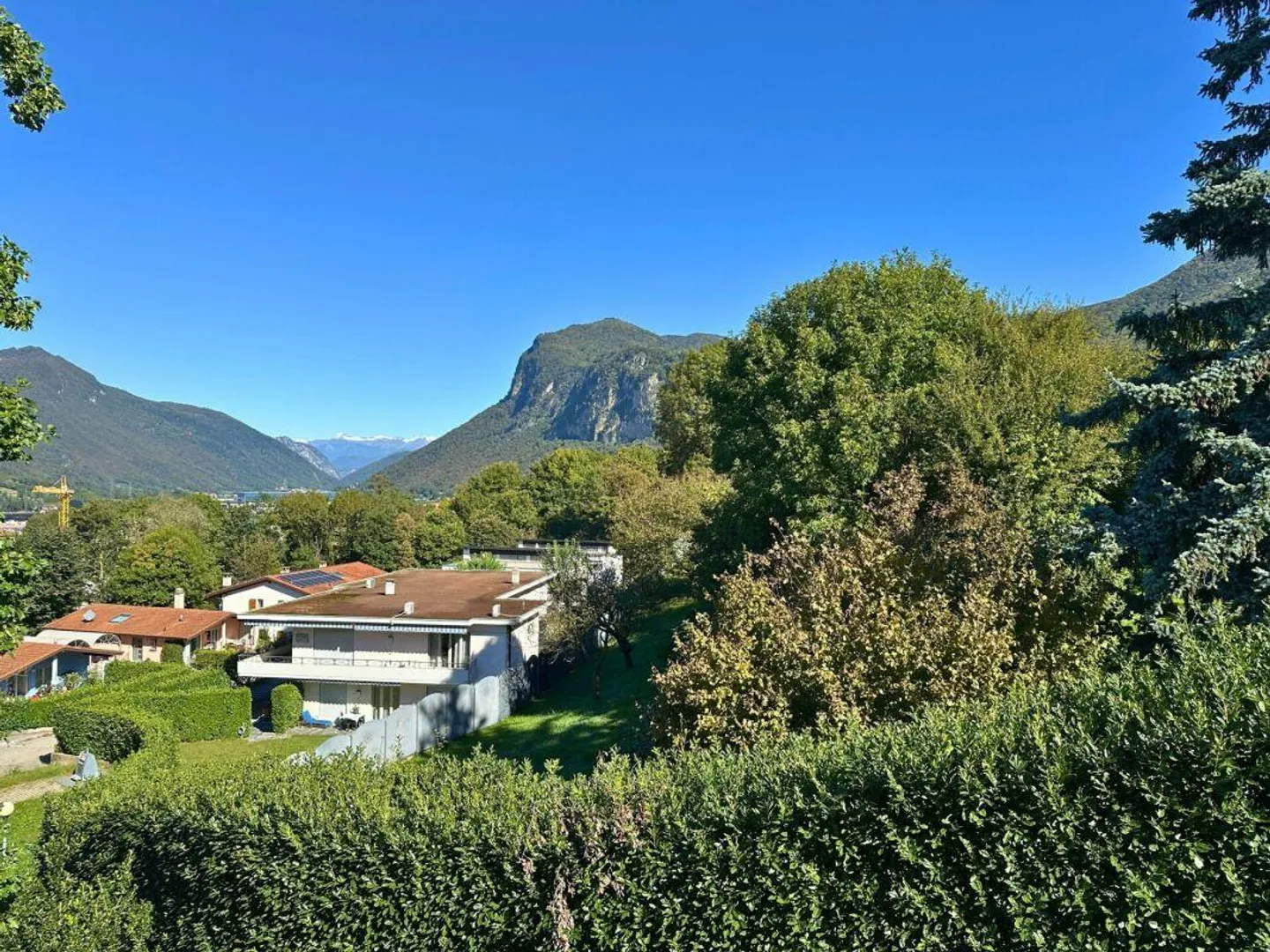 Signorile casa gemella nel verde e con vista aperta - Foto 21 di 23