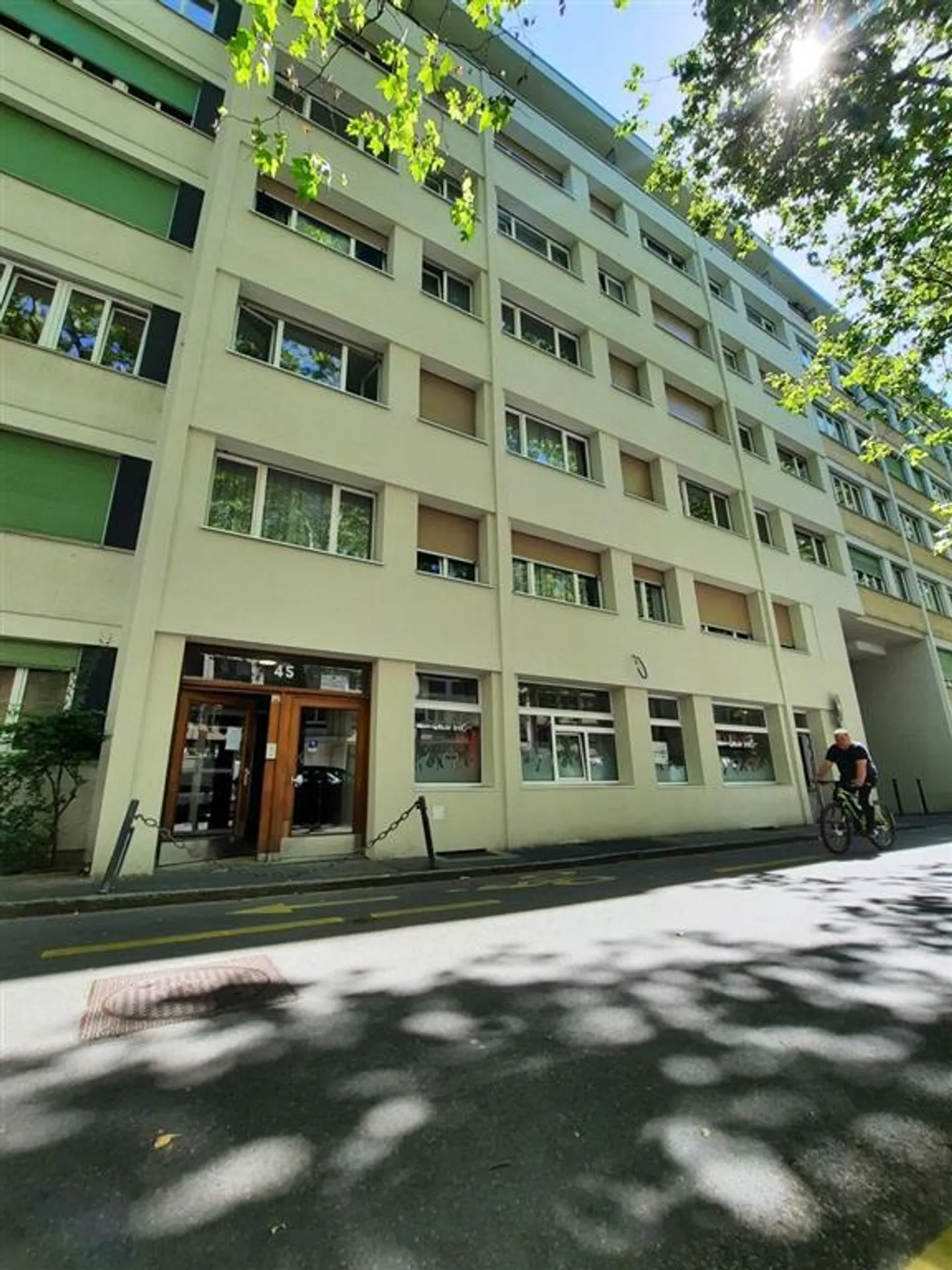 Bel Appartement aux Charmilles - Photo 1 sur 2