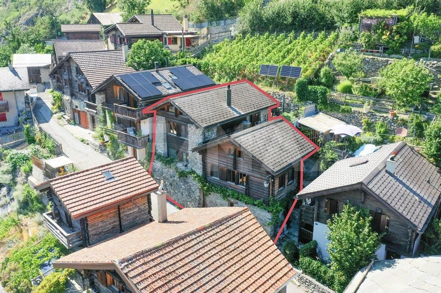 Charmantes Haus im Wallis - Foto 1 von 13