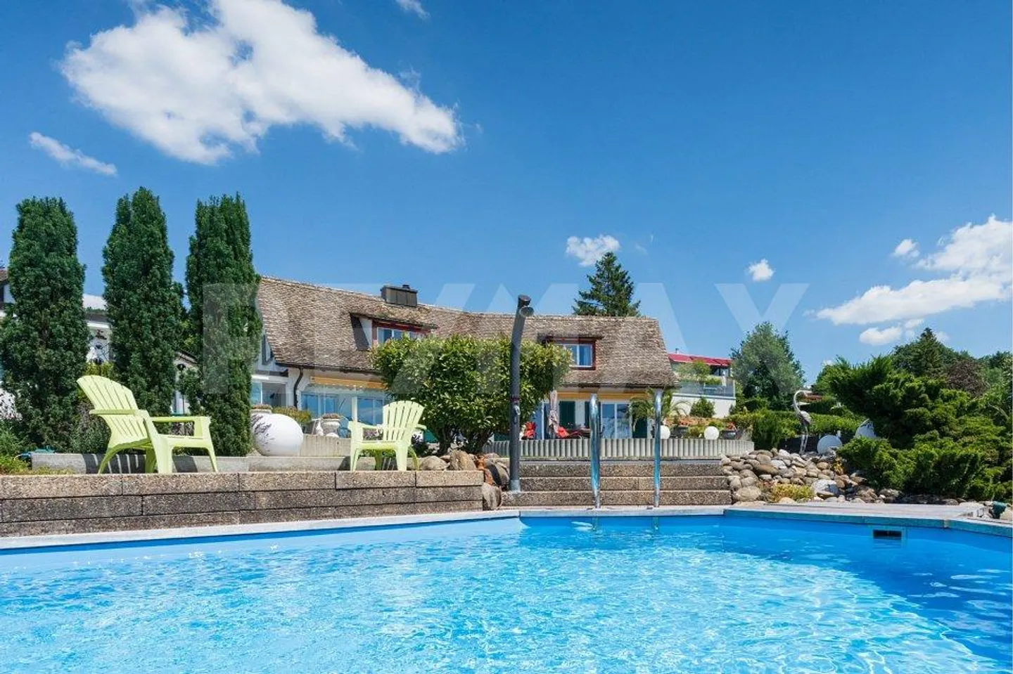 Villa con piscina e fantastica vista panoramica a Oberrohrdorf - Foto 1 di 13