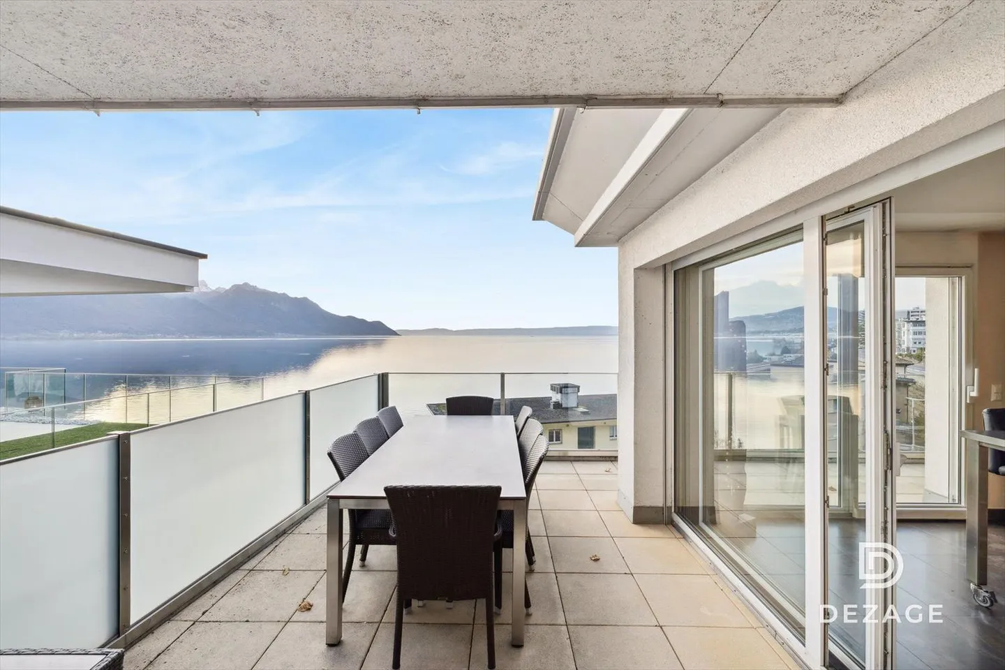 Wunderschöne moderne Penthousewohnung mit fantastischem Blick auf die Berge und den See - Foto 8 von 11