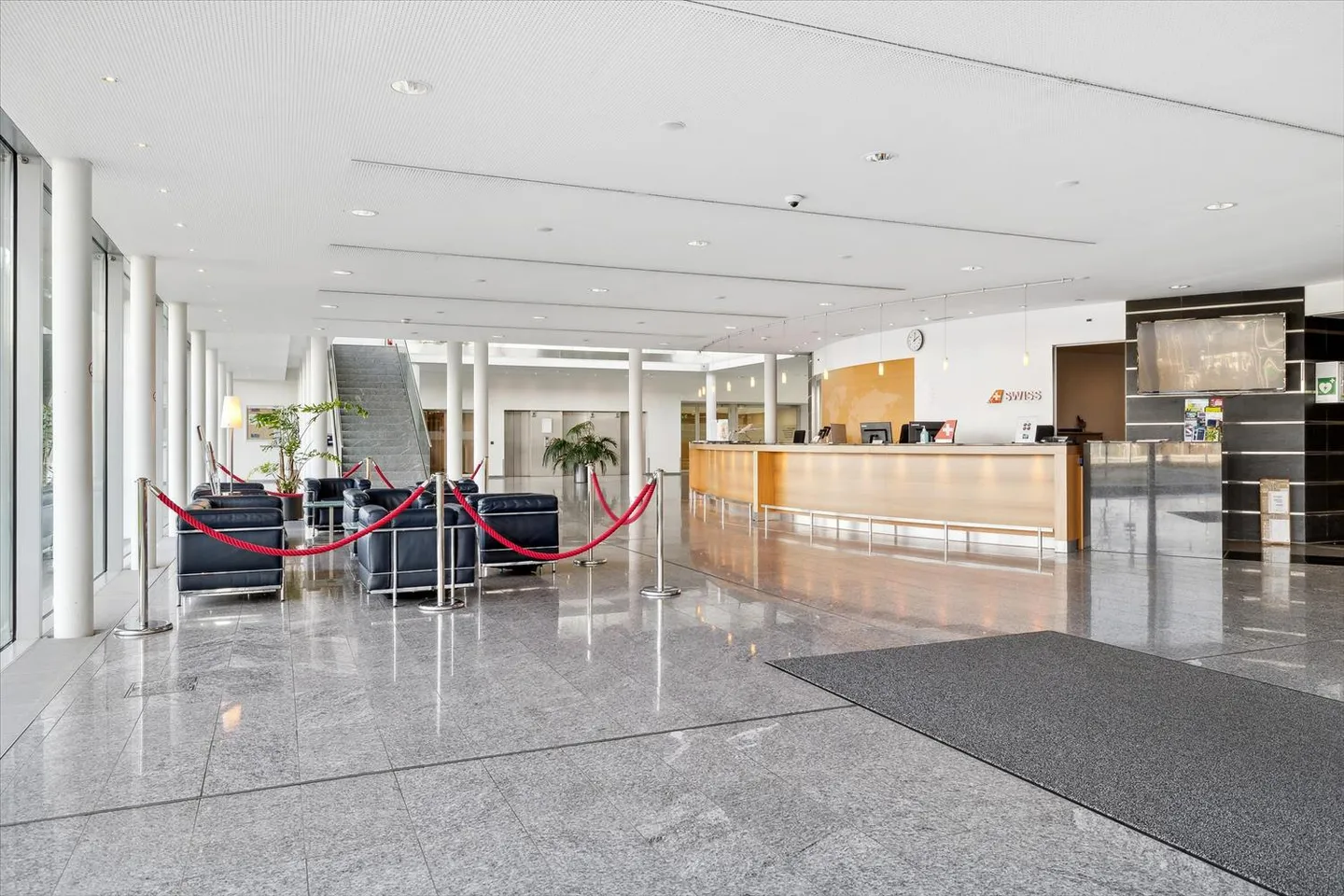 Nouveau site directement à l'aéroport de Bâle - Photo 3 sur 10