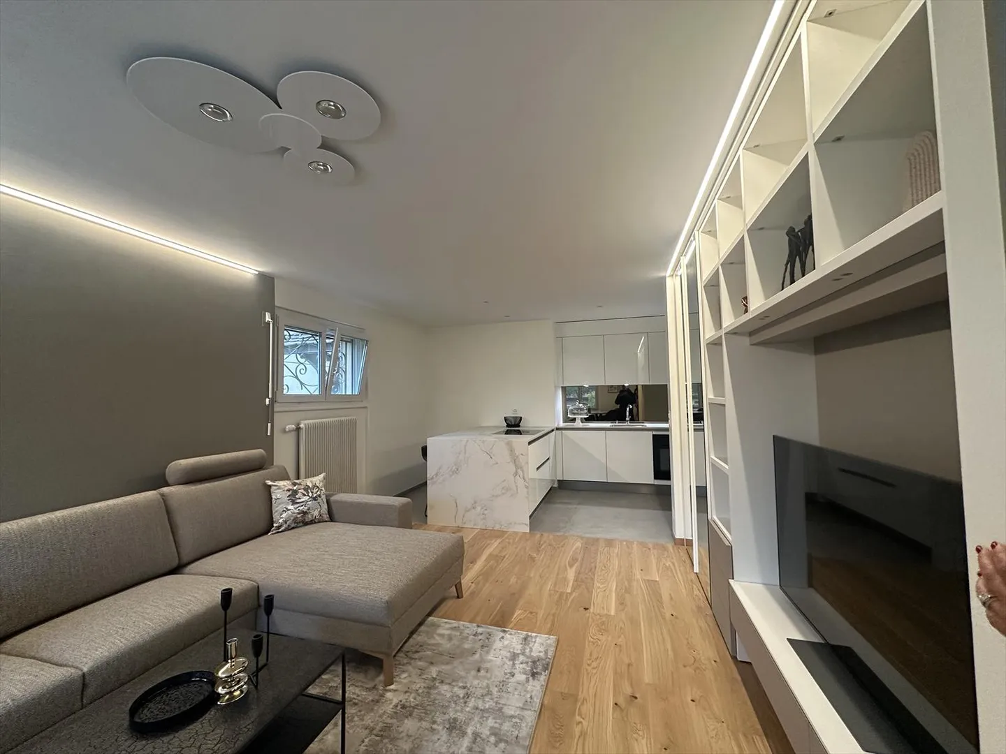 Furnished 3-room apartment - Photo 2 of 7