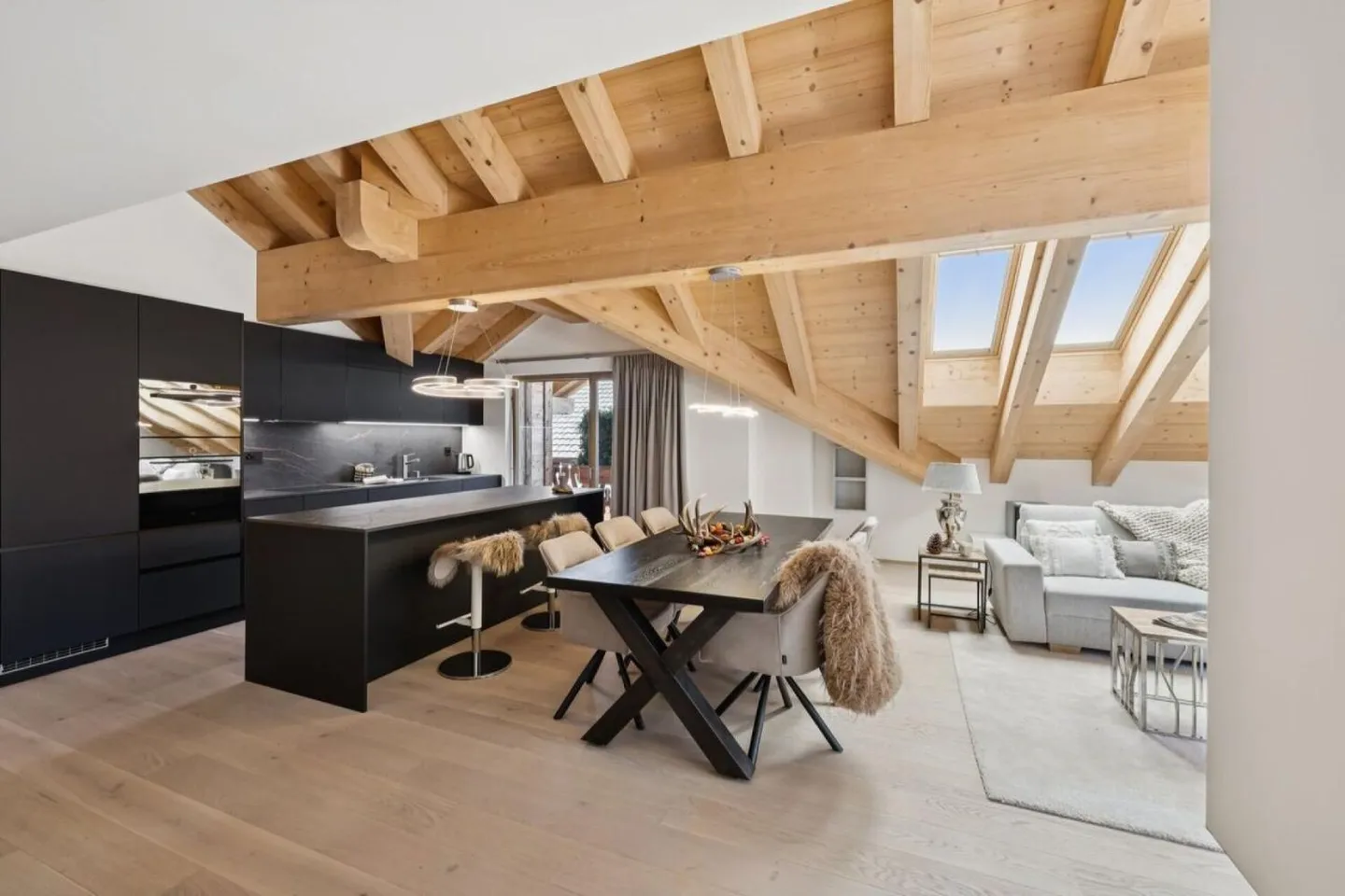 Appartamento 4,5 stanze - Foto 1 di 13