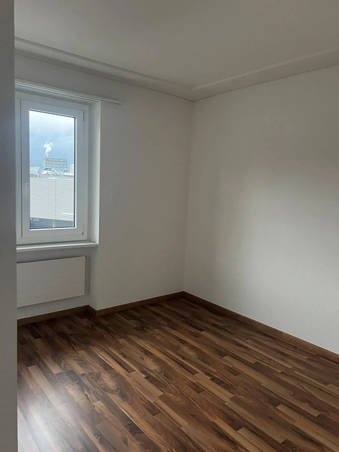 Centrally located apartment near the lake! - Photo 6 of 8