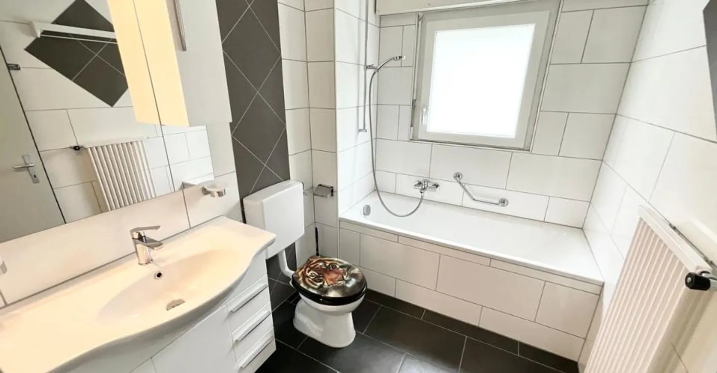 Beautiful bright 4.5 room apartment with balcony - Photo 5 of 8