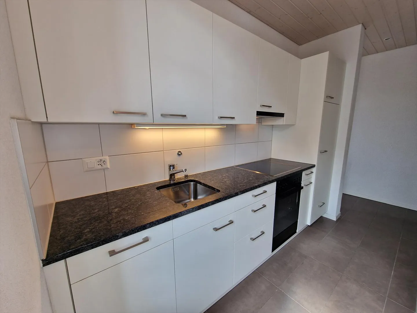 1.5 Room Apartment - Photo 2 of 6