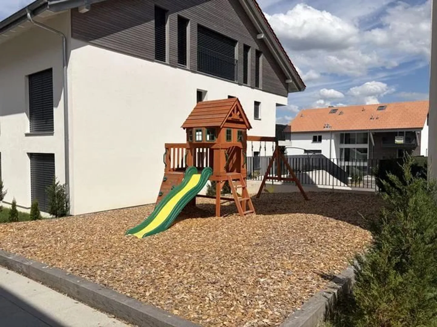 Appartamento con 4.5 stanze al piano terra - Foto 9 di 11