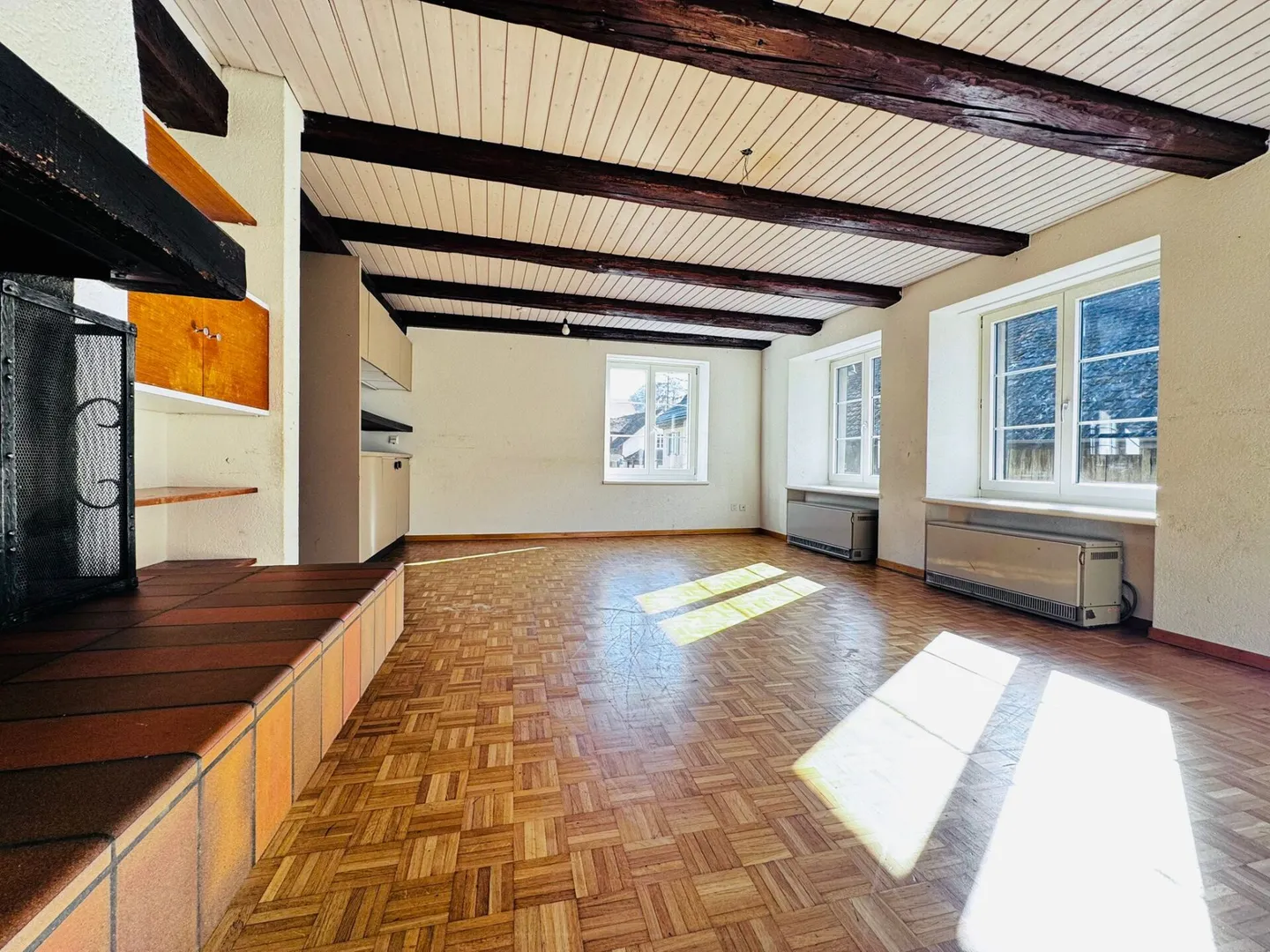 Appartamento 5.5 stanze con balcone e giardino condiviso - Foto 6 di 10