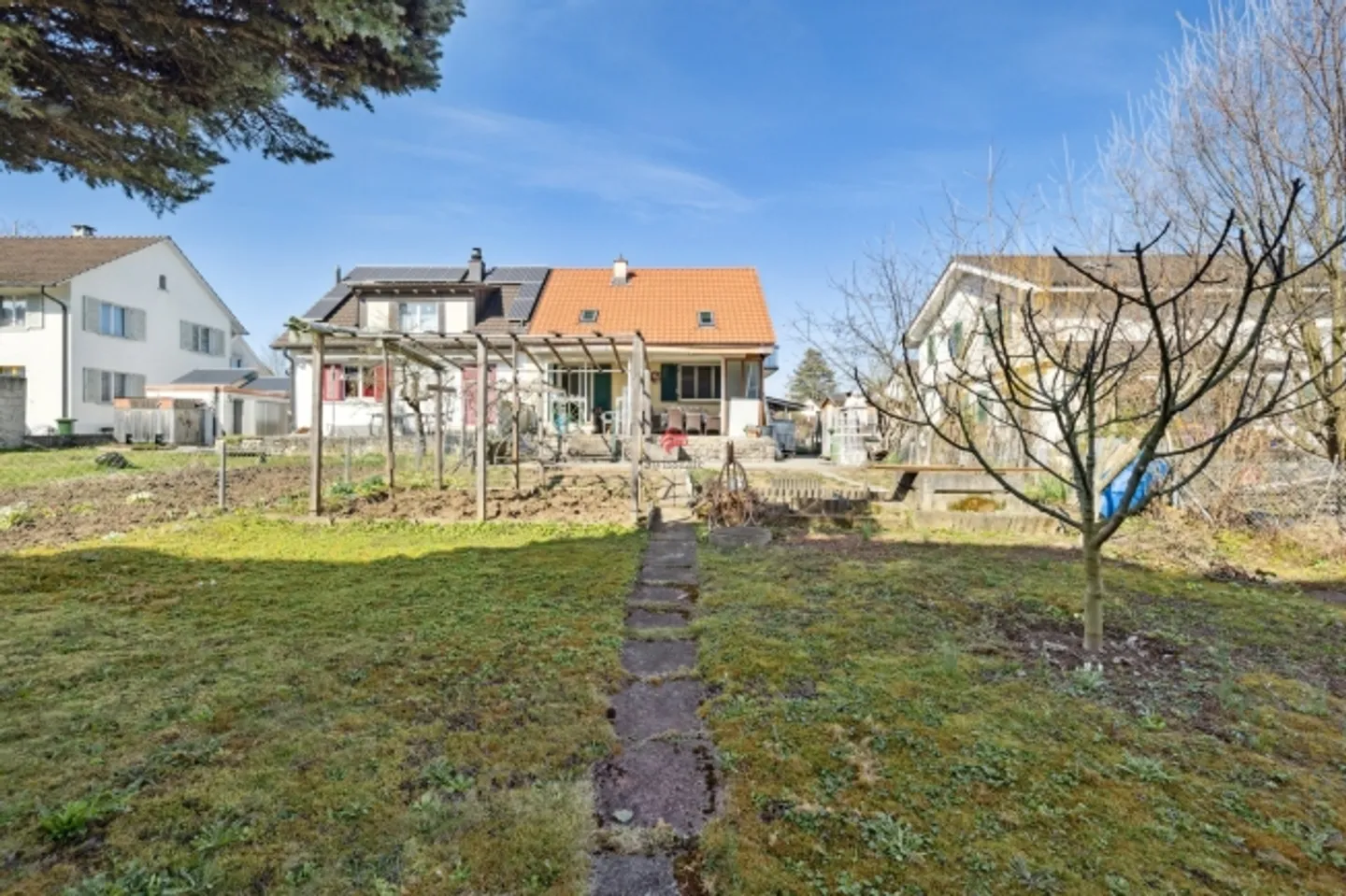 «Wohnjuwel zum Einziehen und Geniessen» - Foto 1 von 11