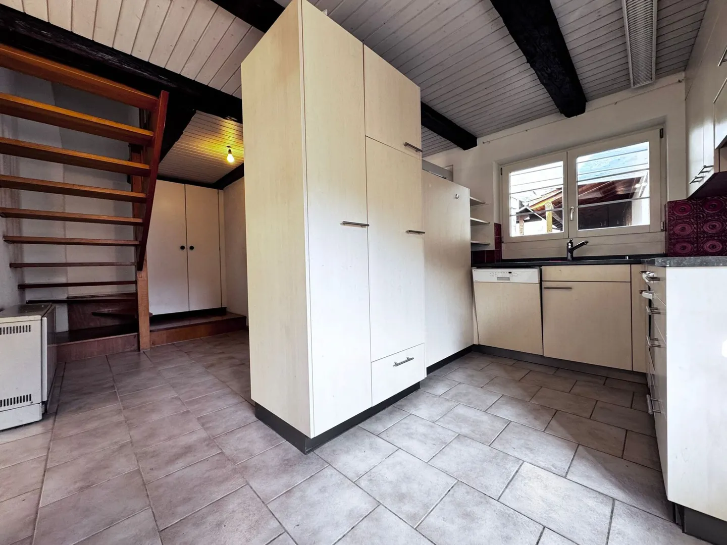 Appartamento 5.5 stanze con balcone e giardino condiviso - Foto 10 di 10