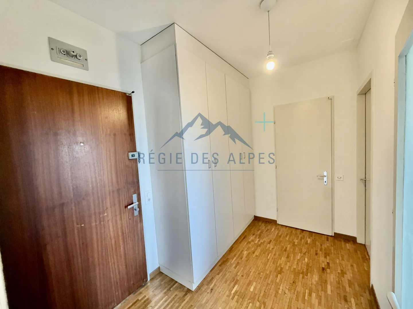 Appartement Charmant à Petit-Saconnex - Photo 5 sur 6