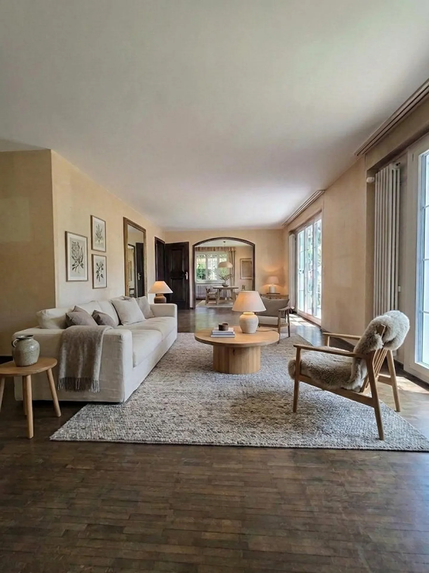Elegante casa di campagna di 7 1/2 stanze con molto spazio e vista lontana - Foto 3 di 13