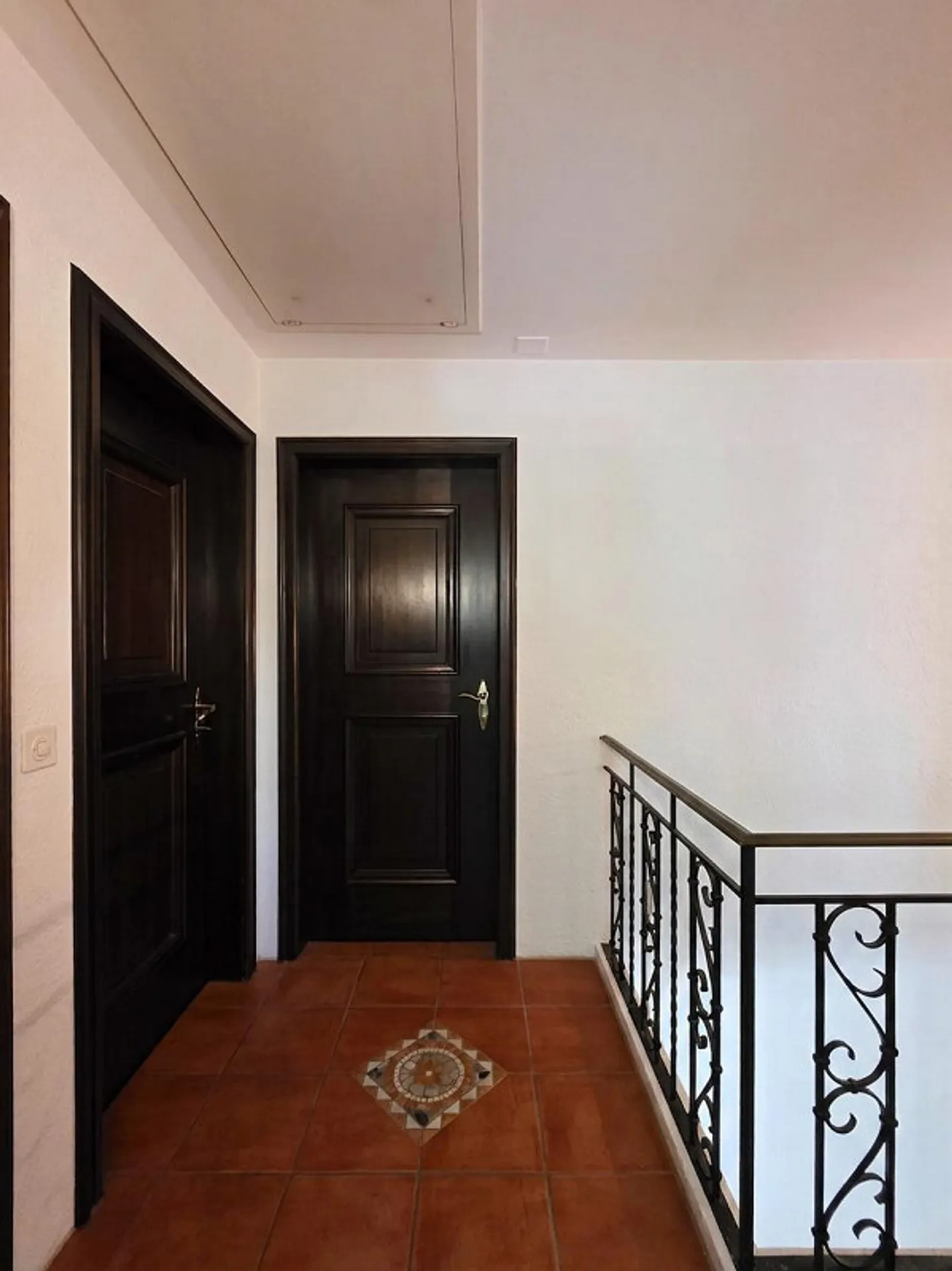 Elegante casa di campagna di 7 1/2 stanze con molto spazio e vista lontana - Foto 10 di 13