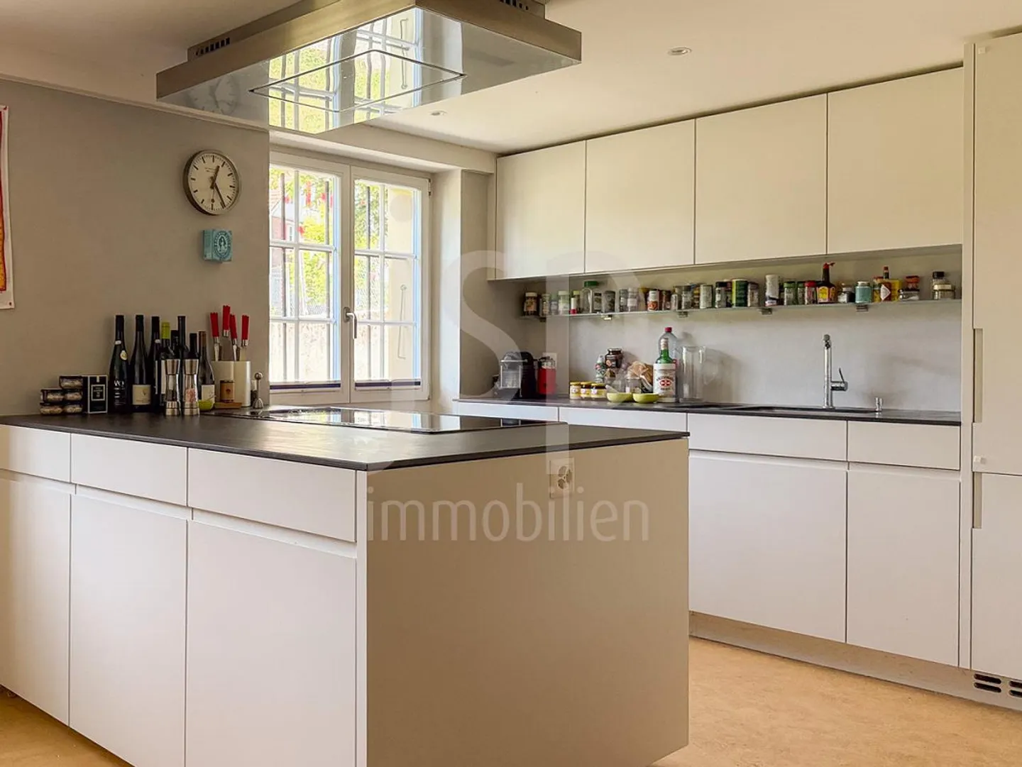 Unique property in Jegenstorf with development potential - Photo 11 of 27