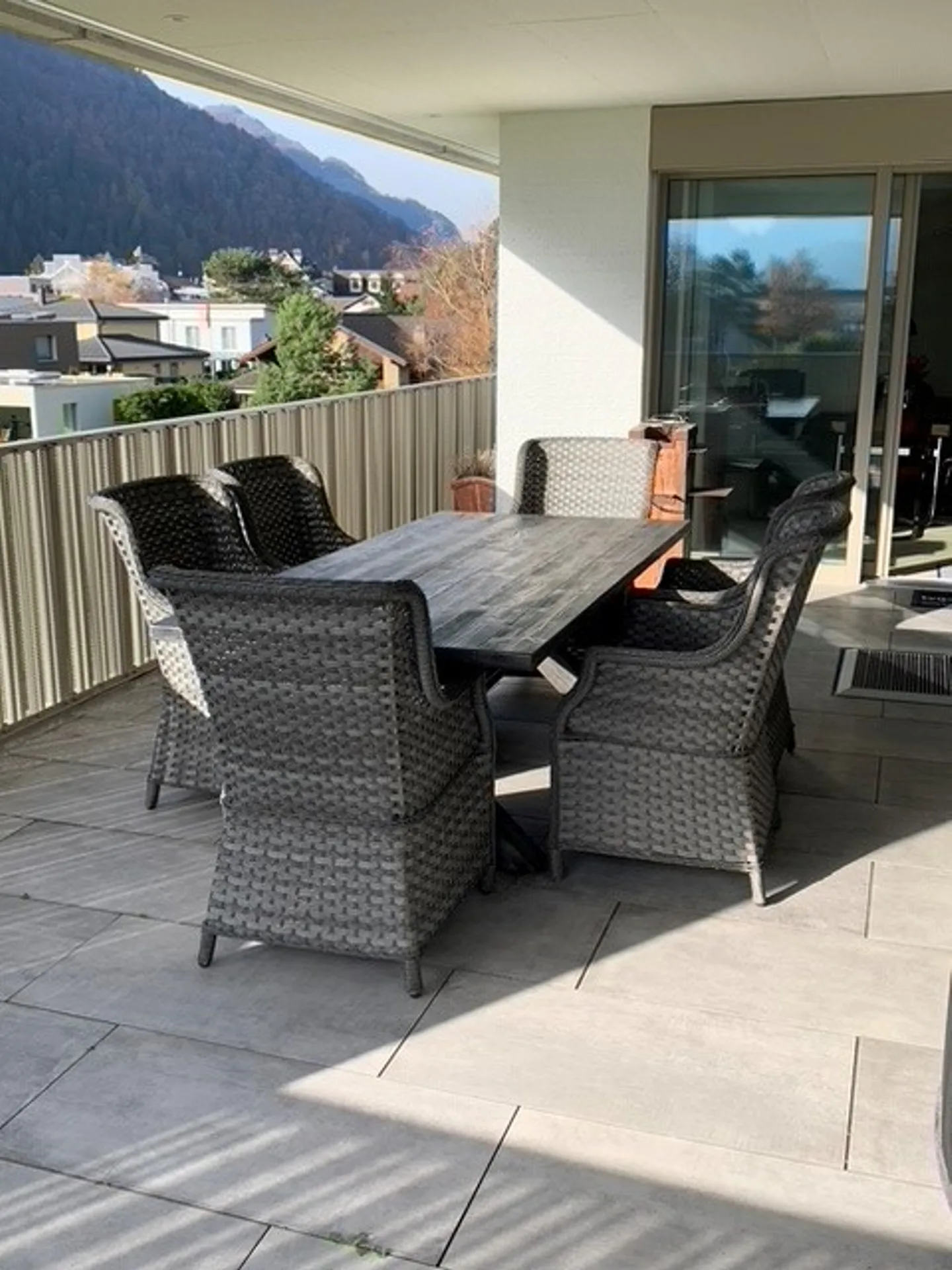 Exclusive Family Apartment in the Rastenhoschet Development - Photo 10 of 10