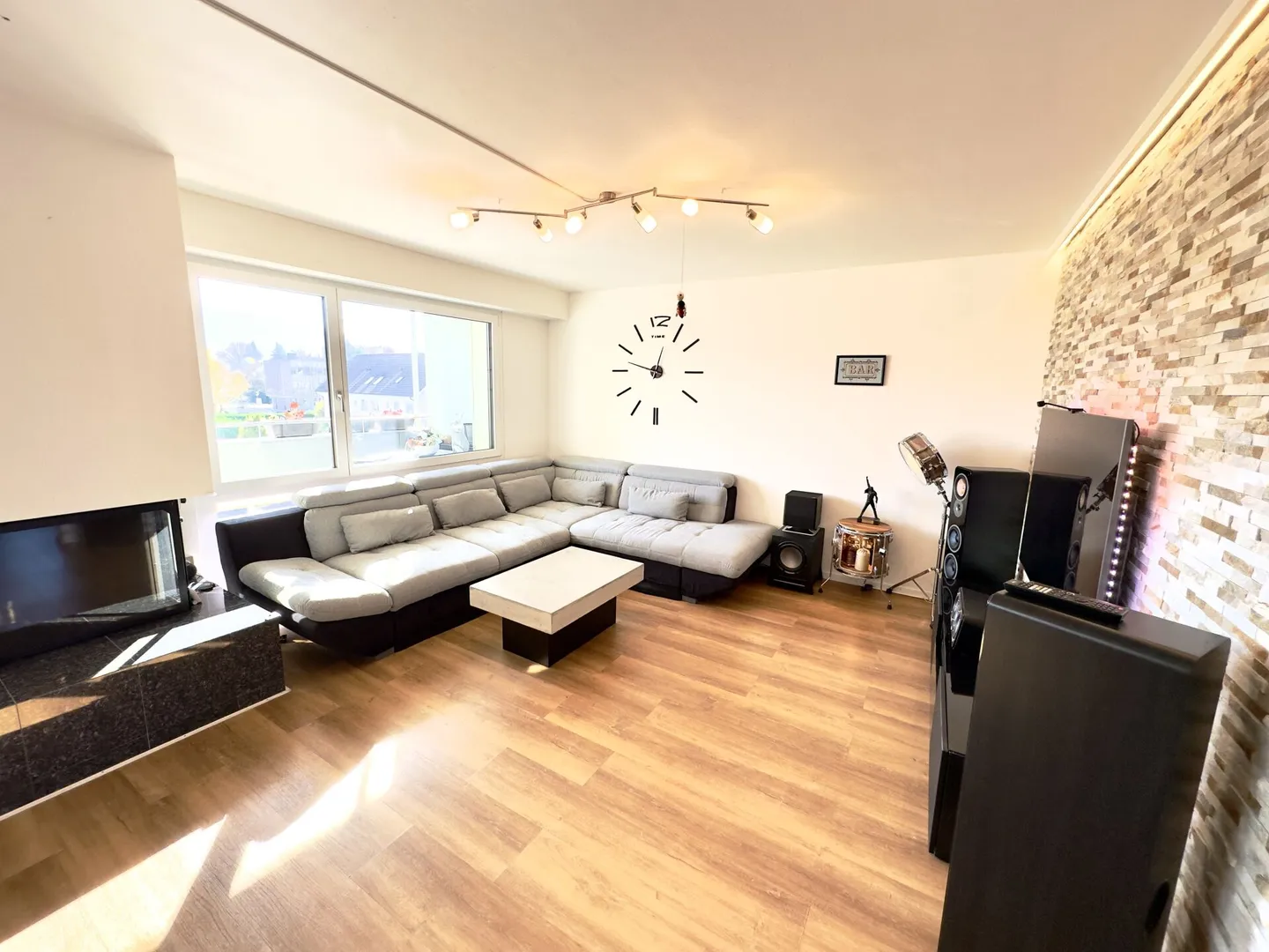 Appartamento affascinante 4 1/2 stanze nel soleggiato Möhlin - Foto 1 di 17