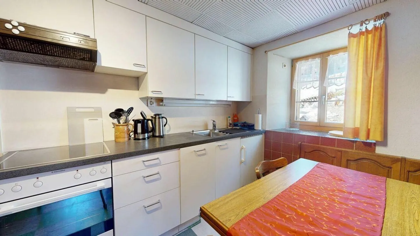 Casa plurifamiliare con 3 appartamenti - Foto 3 di 17