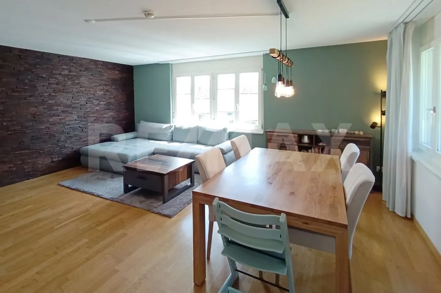 Familienfreundliche 4.5-Zimmer-Wohnung - ruhig im Grünen - Foto 2 von 12