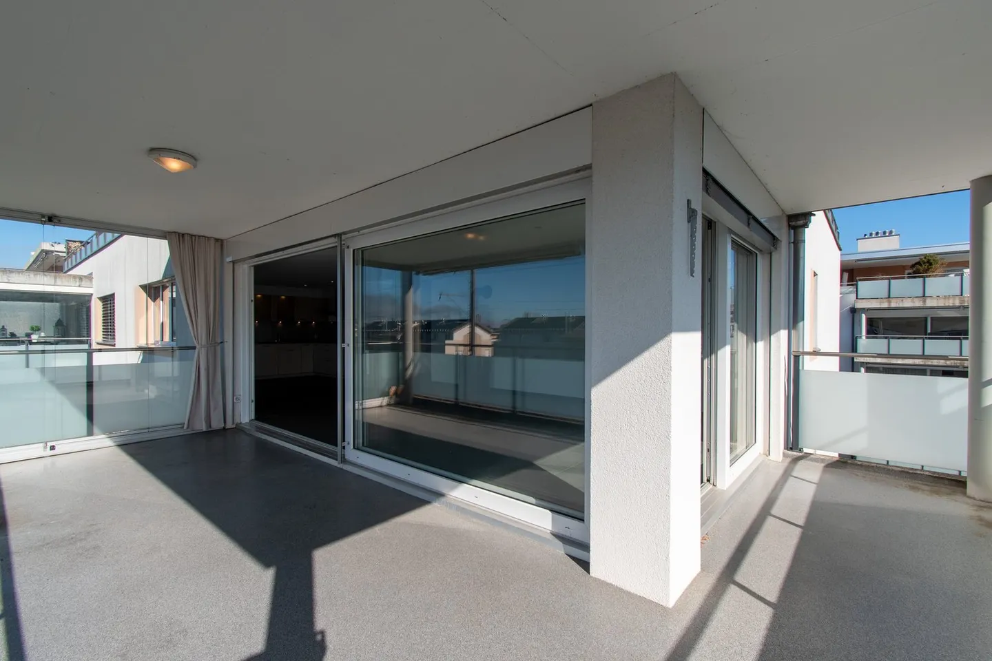 Grosszügige und helle 4.5 Zimmer-Wohnung mit Balkon - Foto 8 von 22