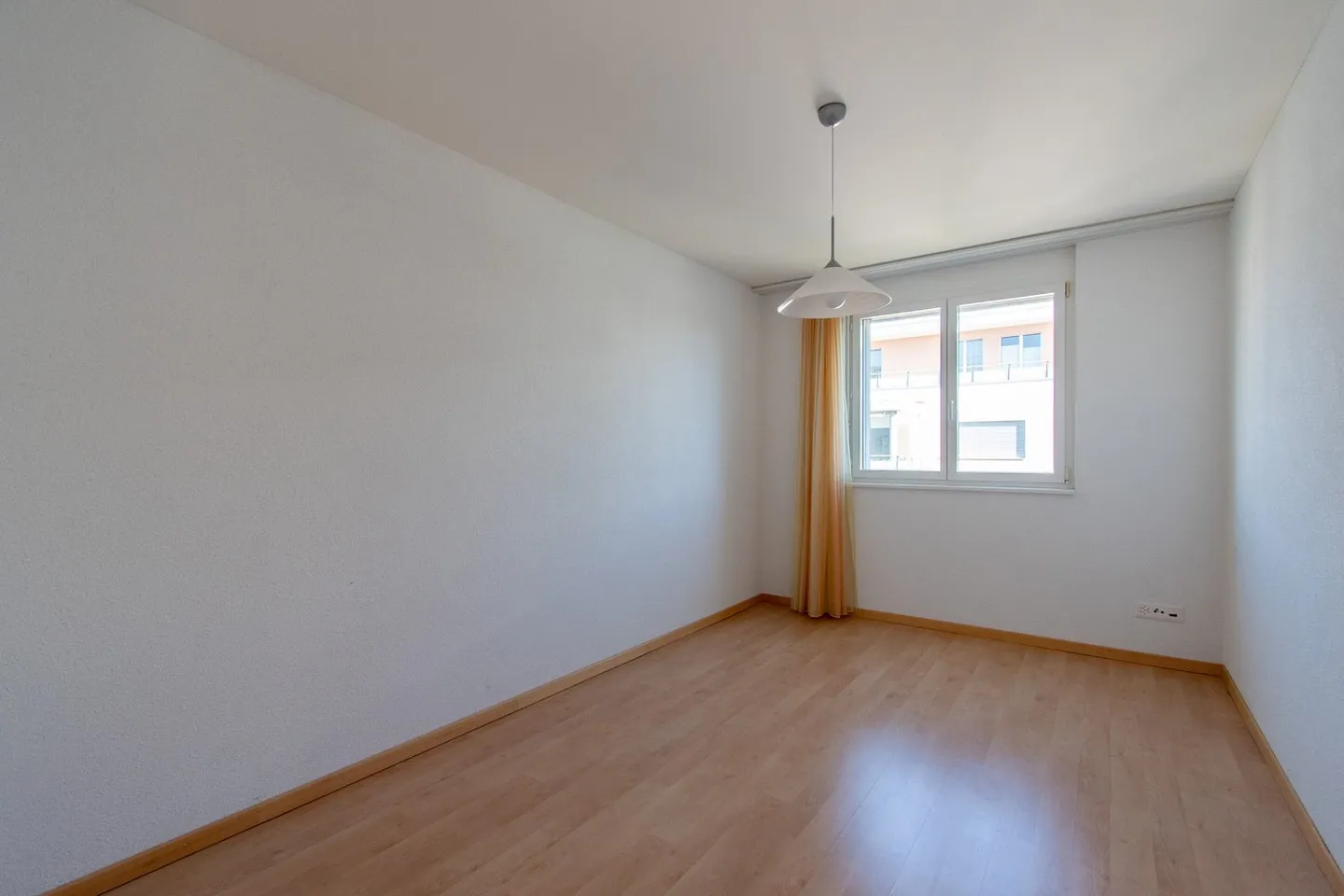 Grosszügige und helle 4.5 Zimmer-Wohnung mit Balkon - Foto 19 von 22