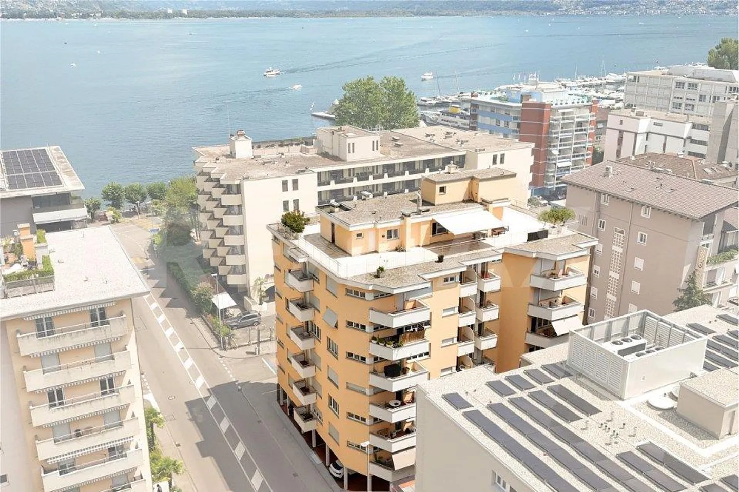 Elegante Wohnung nur wenige Schritte vom Lago Maggiore entfernt - Foto 9 von 12
