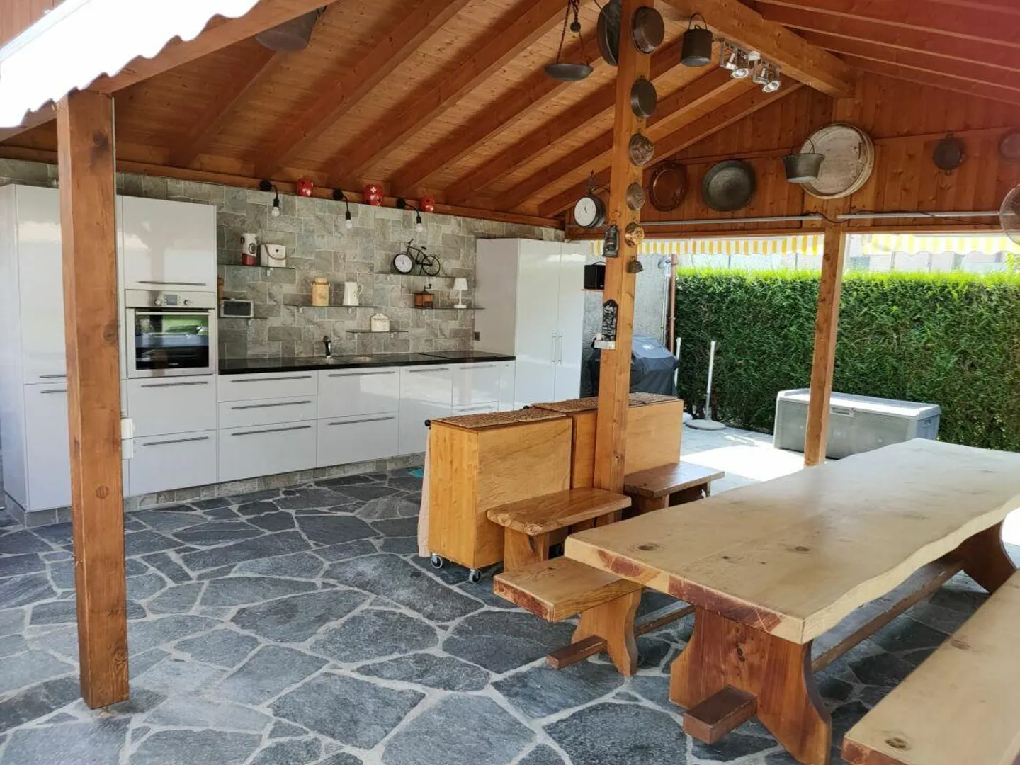 FOR SALE IN MAROGGIA - Completely renovated historic single-family villa - Photo 10 of 21