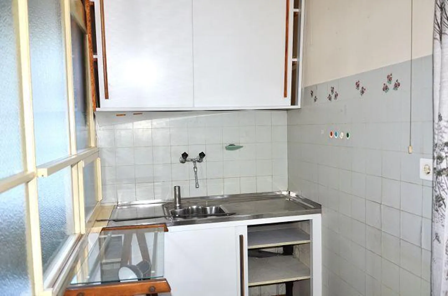 Maison plurifamiliale avec 3 appartements, également pour revenus, à rénover avec jardin... - Photo 6 sur 13