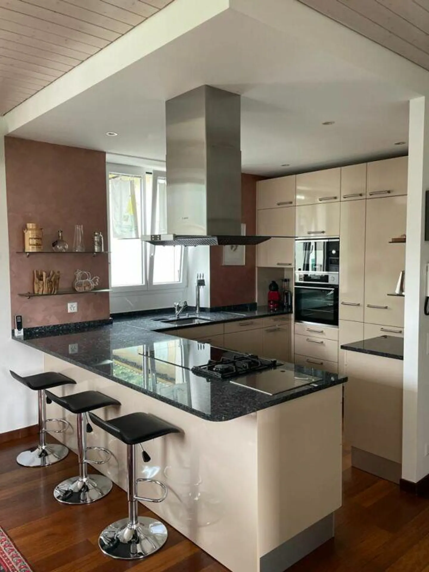 FOR SALE IN MAROGGIA - Completely renovated historic single-family villa - Photo 4 of 21
