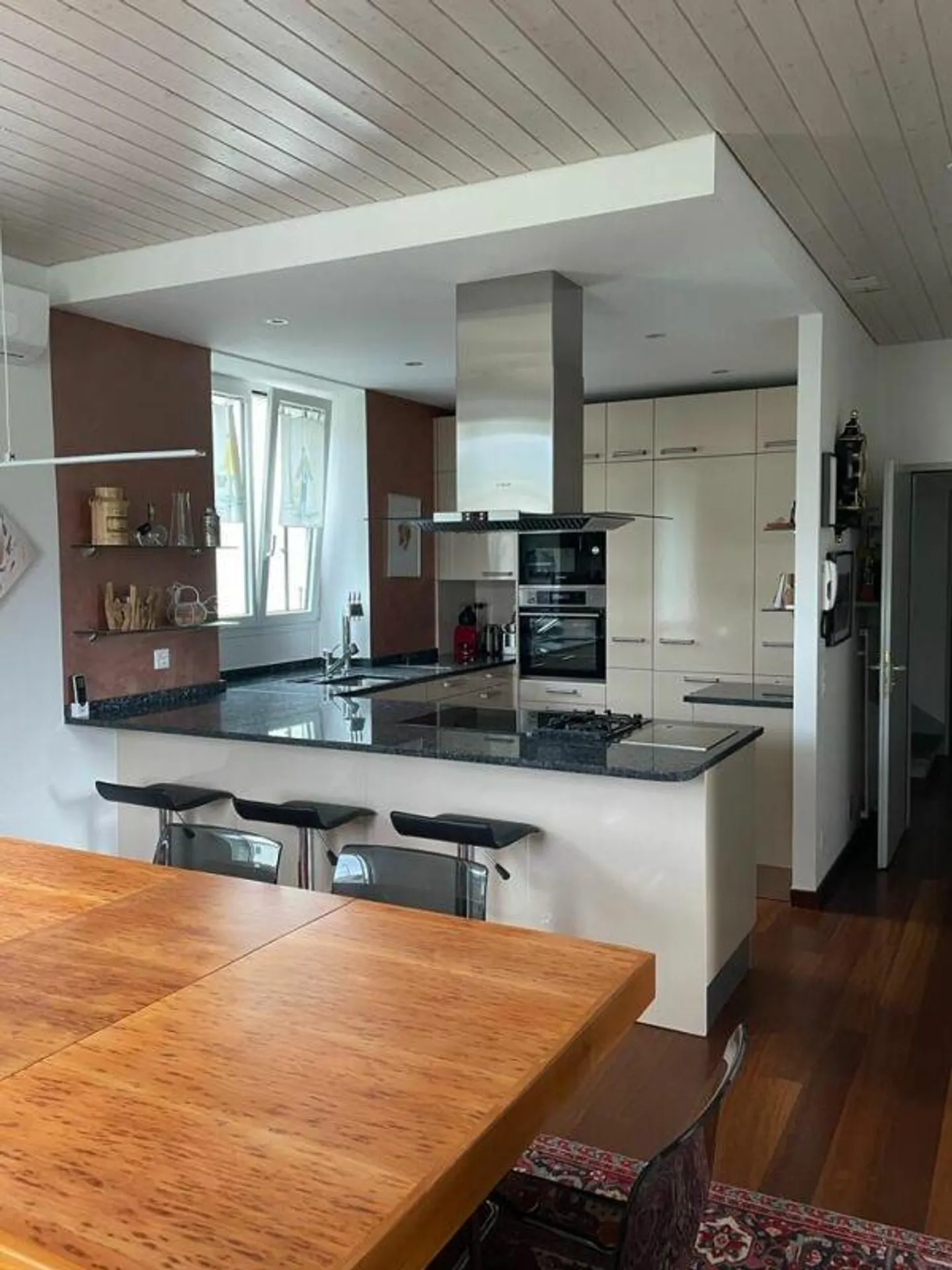 FOR SALE IN MAROGGIA - Completely renovated historic single-family villa - Photo 5 of 21