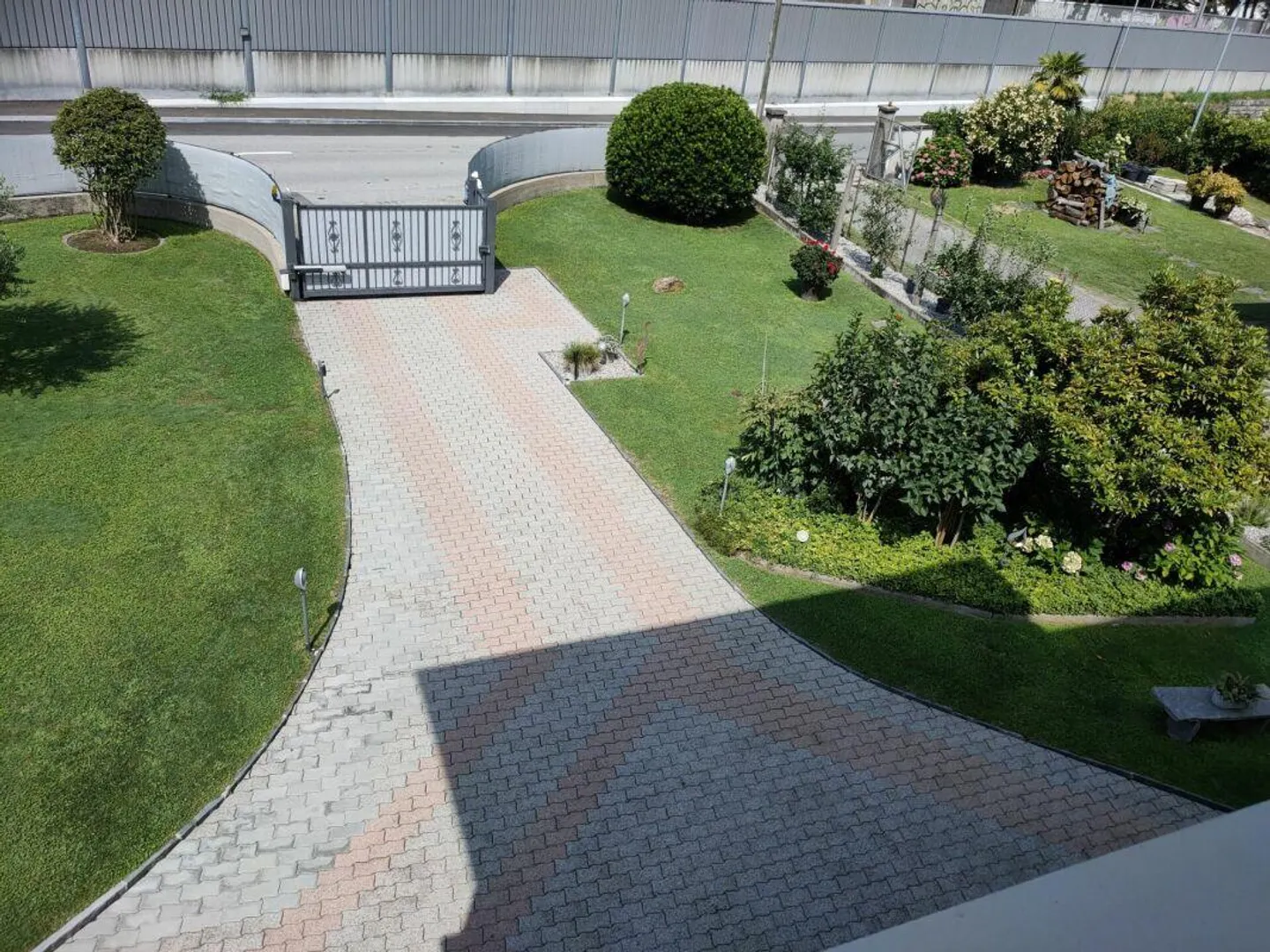 FOR SALE IN MAROGGIA - Completely renovated historic single-family villa - Photo 21 of 21