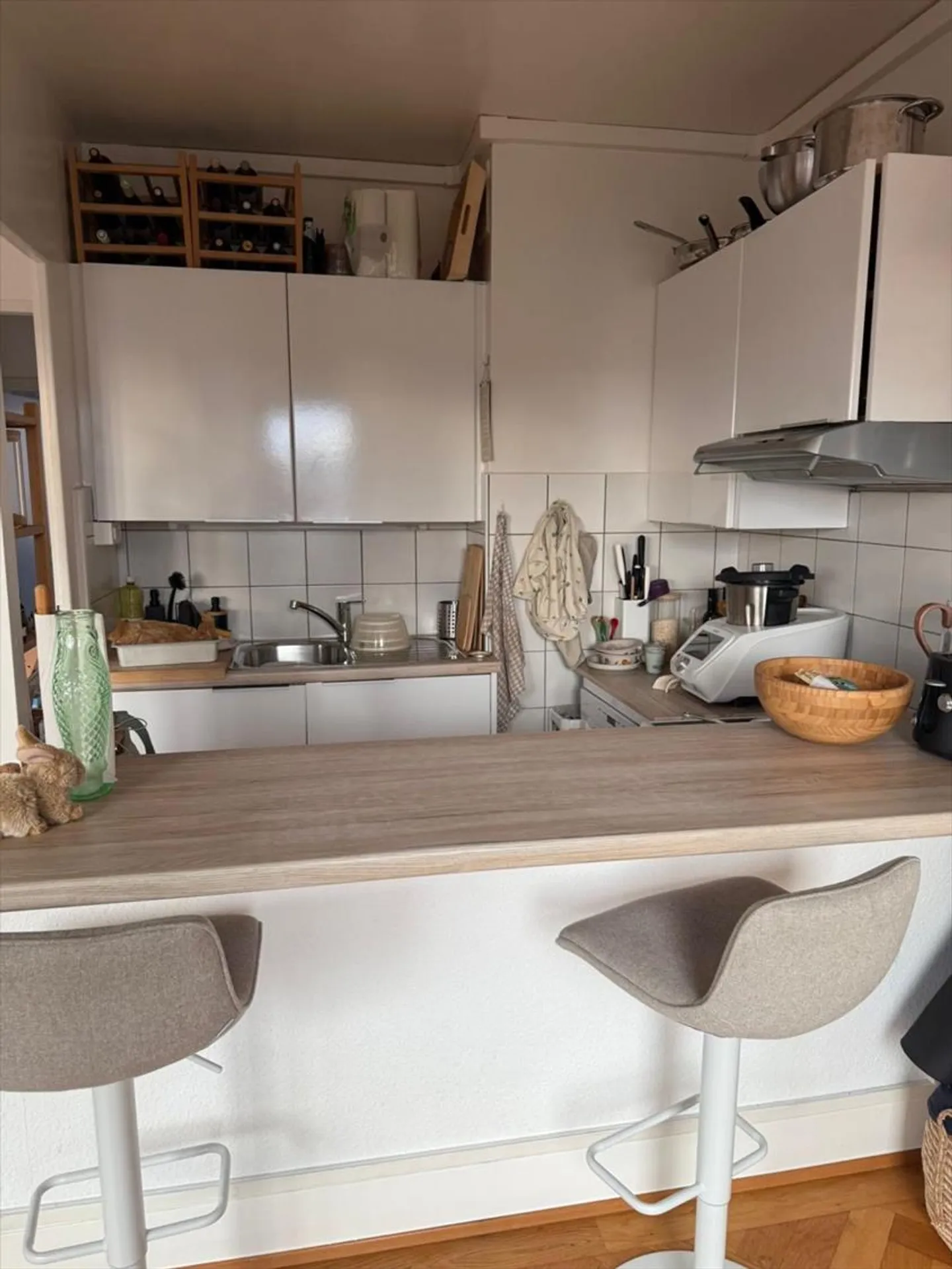 Bellissimo appartamento luminoso di 4 stanze - Foto 4 di 8