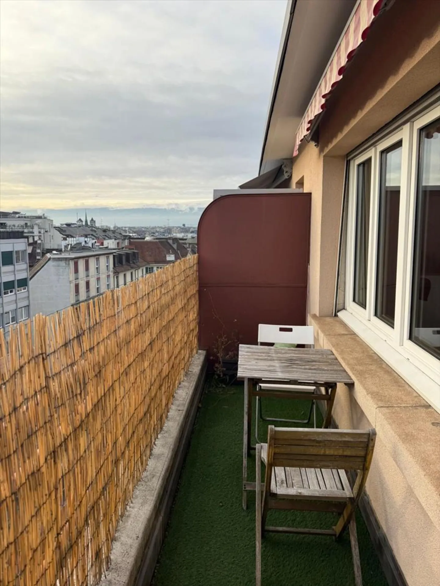 Bellissimo appartamento luminoso di 4 stanze - Foto 8 di 8