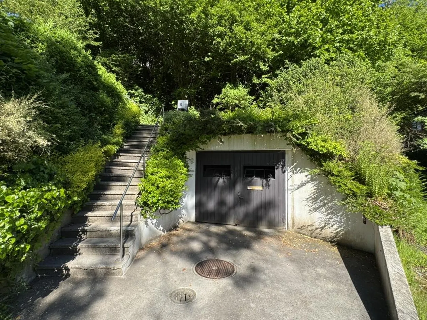 Residential house in a privileged location with a view - Photo 4 of 9