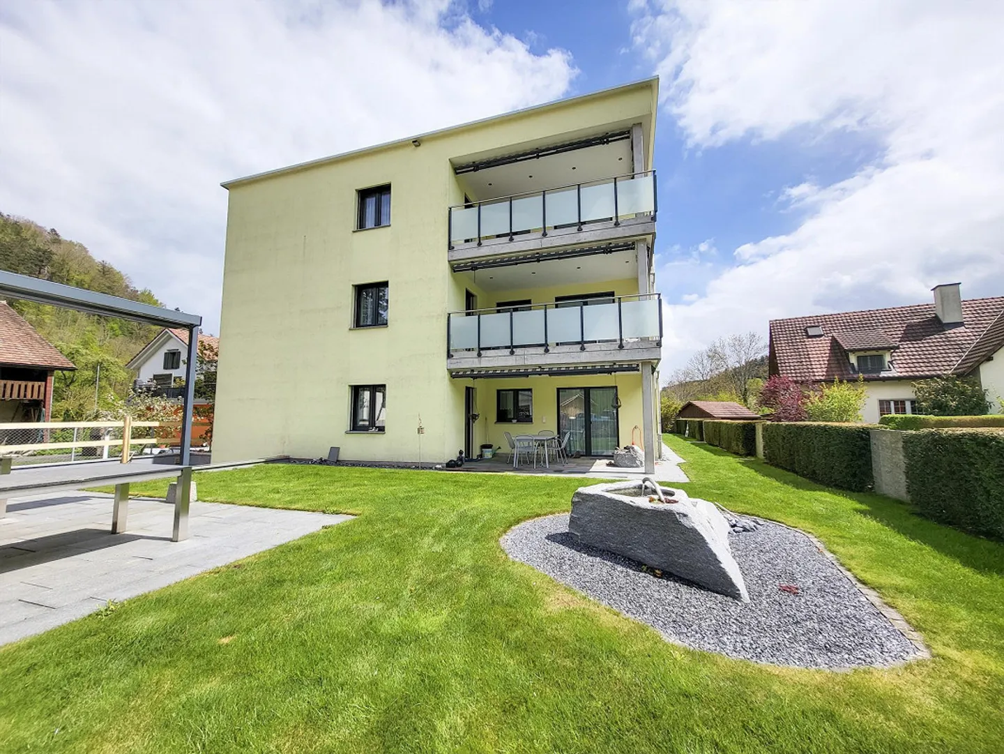 Appartement spacieux et moderne de 3,5 pièces au 1er étage - Photo 1 sur 23