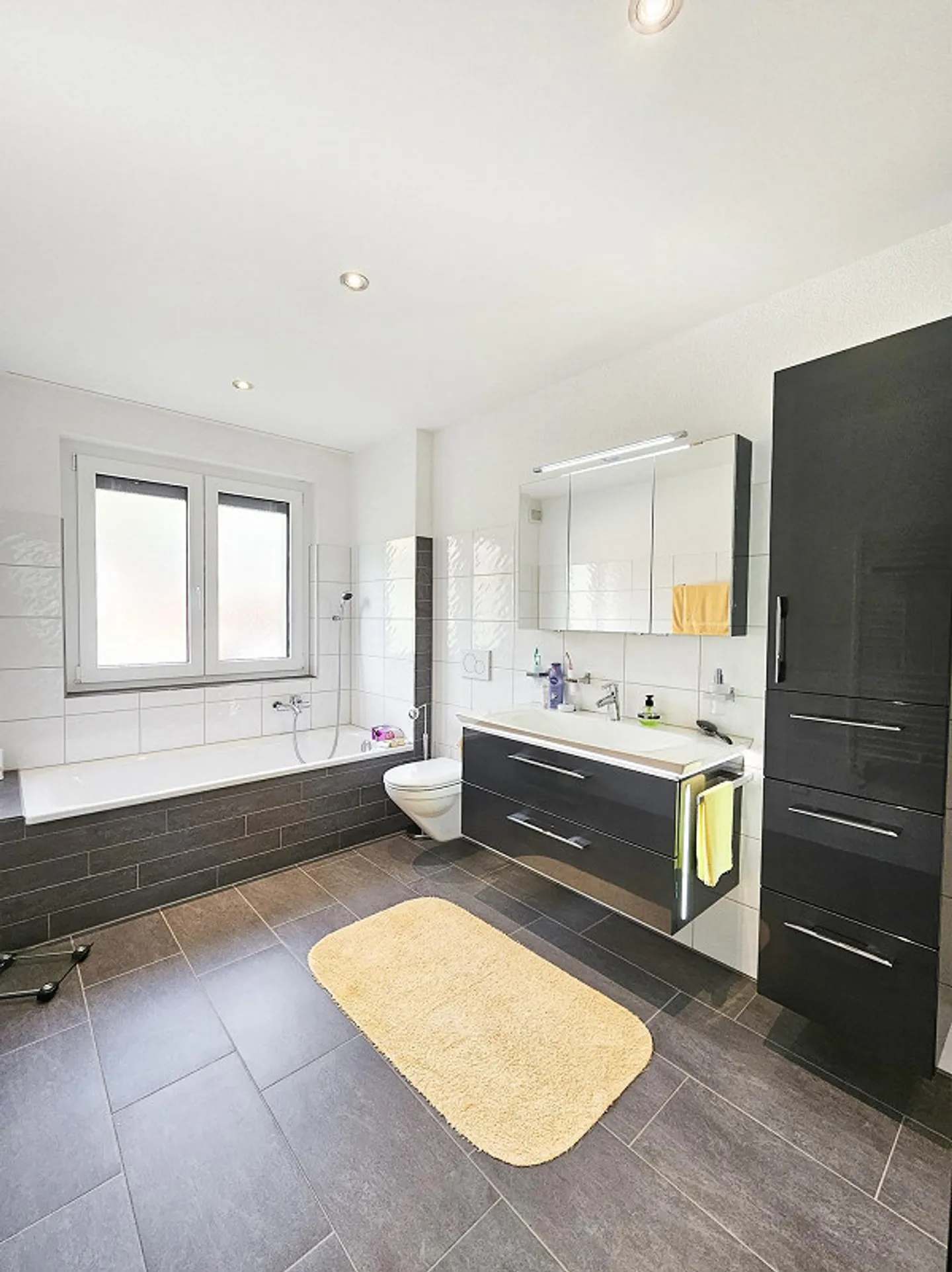 Appartement spacieux et moderne de 3,5 pièces au 1er étage - Photo 16 sur 23