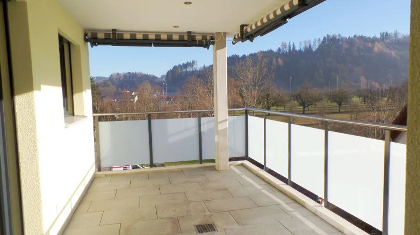 Appartement spacieux et moderne de 3,5 pièces au 1er étage - Photo 18 sur 23