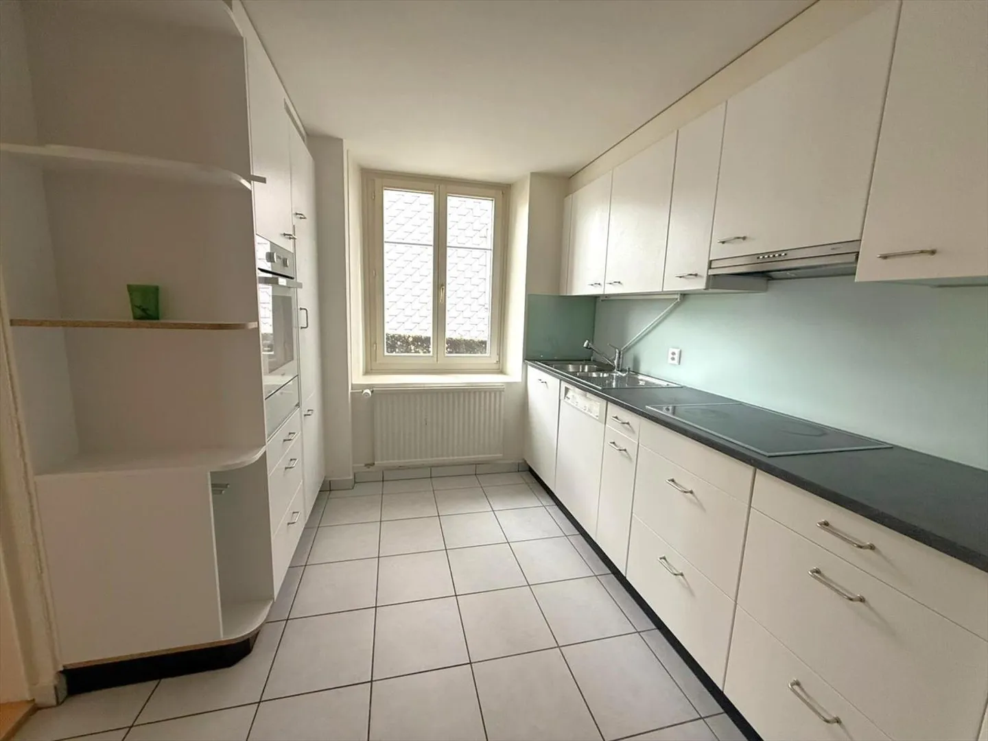 St-Imier, appartamento di 3.5 locali - pittura nuova - Foto 2 di 8