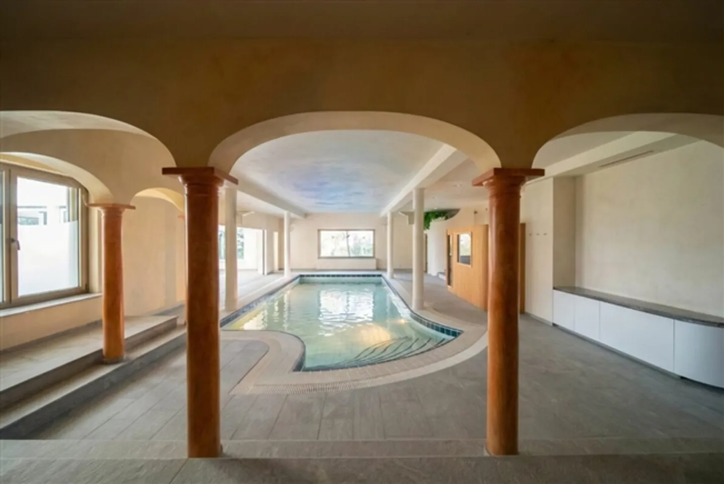 Une villa avec potentiel à Lüscherz - Photo 4 sur 13