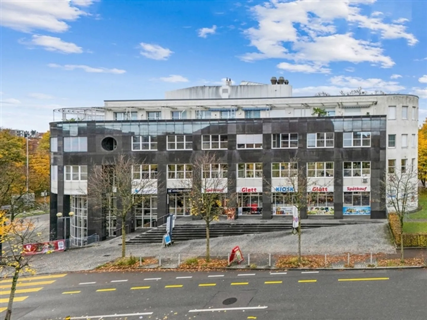 Travailler au cœur de Glattbrugg - Central, Moderne, Disponible Immédiatement - Photo 5 sur 5