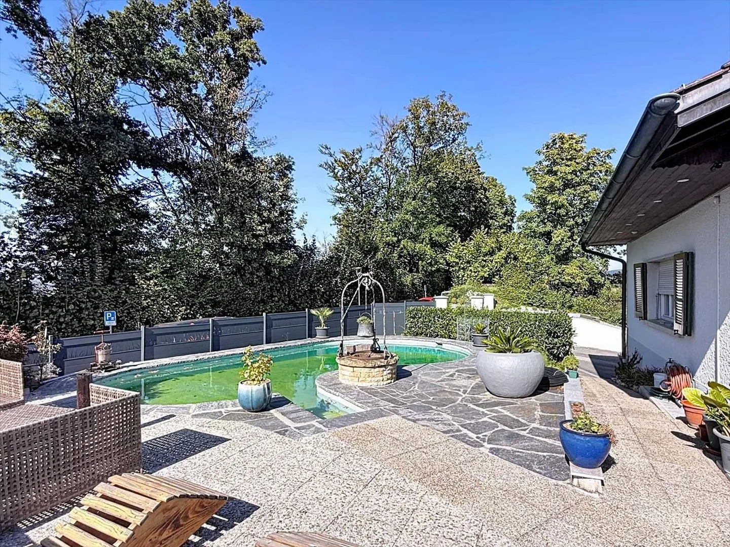 Villa mit 10 Zimmern - Foto 1 von 13