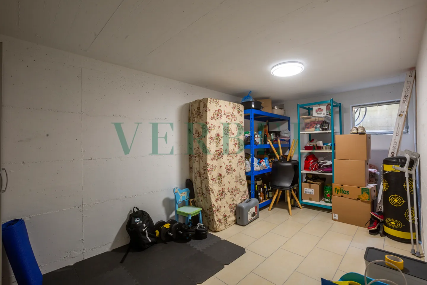 Renoviertes Haus nur wenige Schritte von der Natur und Schulen entfernt - Foto 13 von 14