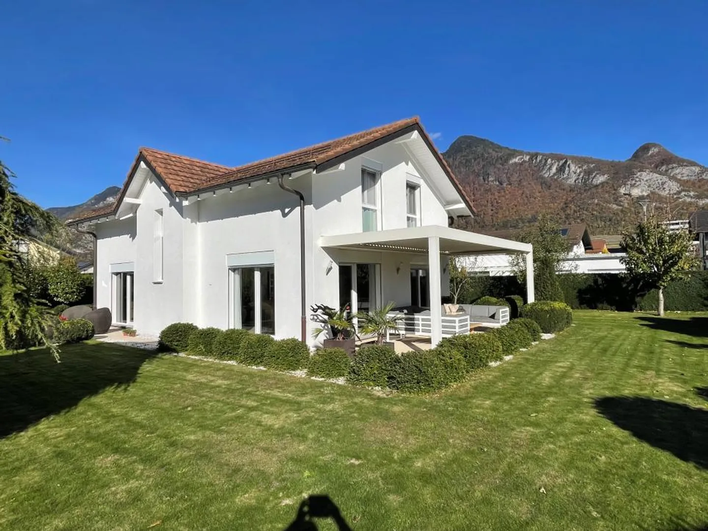 Villa for sale - Photo 1 of 13