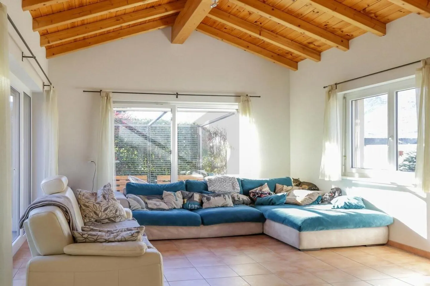 Charming Villa in Rèchy - Photo 3 of 6